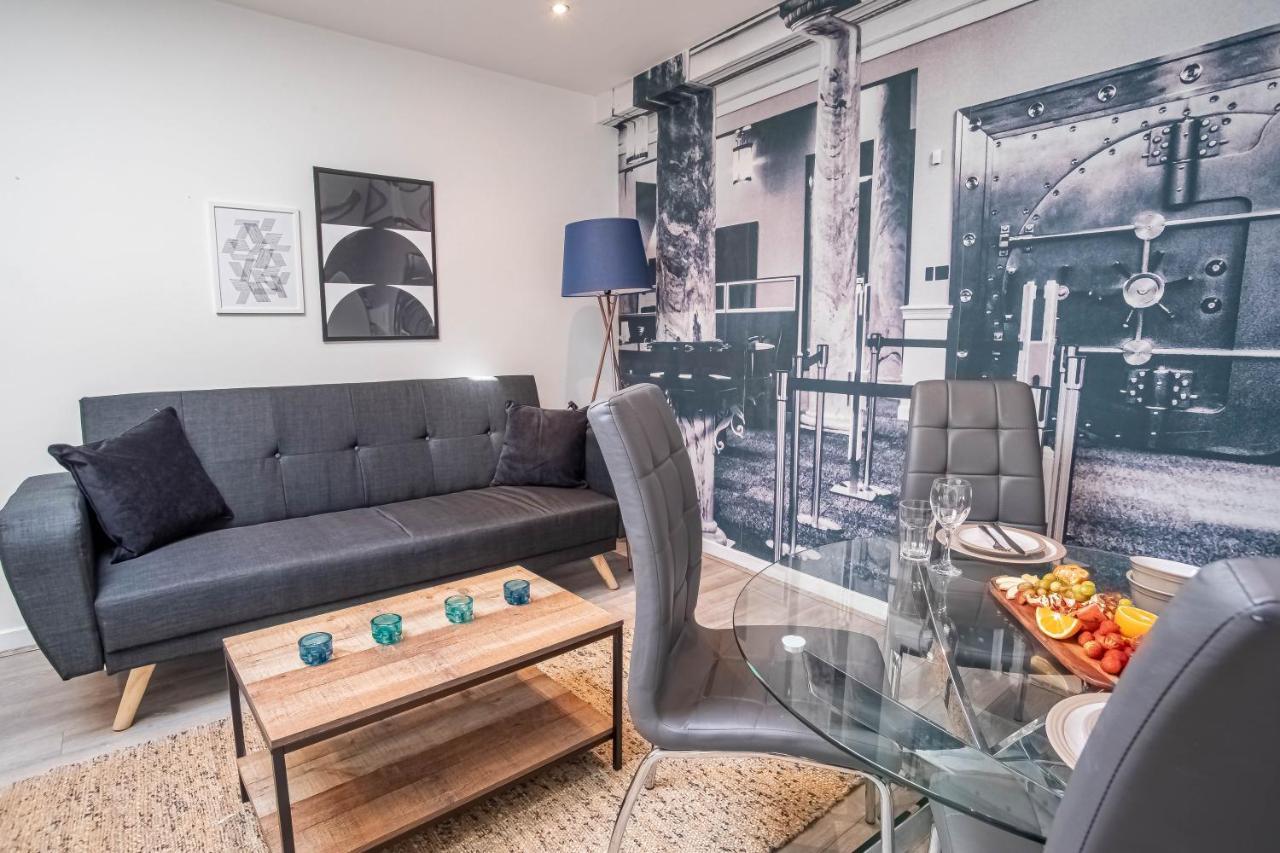 Luxe Near Albert Docks - 3 Graces - One - Business, Contract & Corporate Ready Liverpool