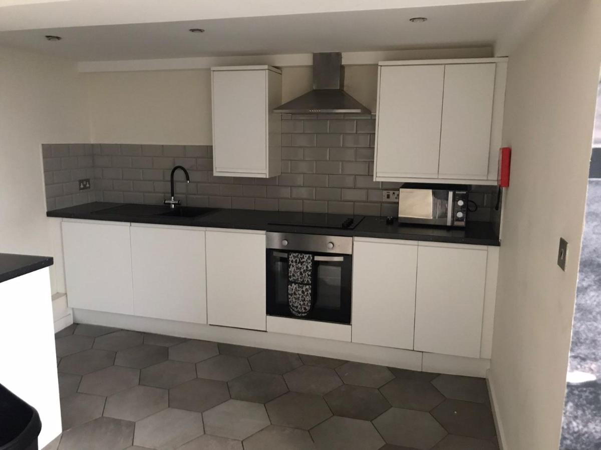 Luxe Near Albert Docks - 3 Graces - One - Business, Contract & Corporate Ready Apartment