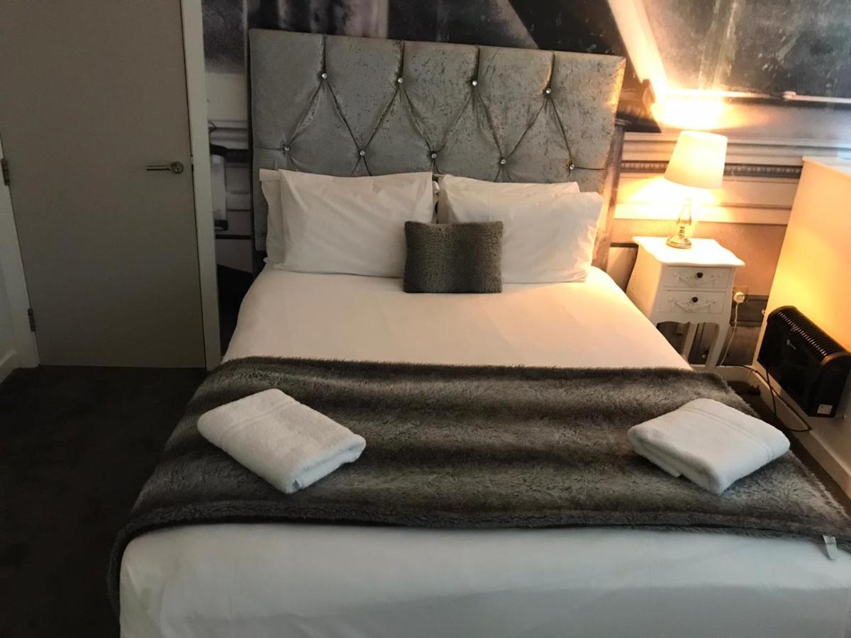 Apartment Luxe Near Albert Docks - 3 Graces - One - Business, Contract & Corporate Ready