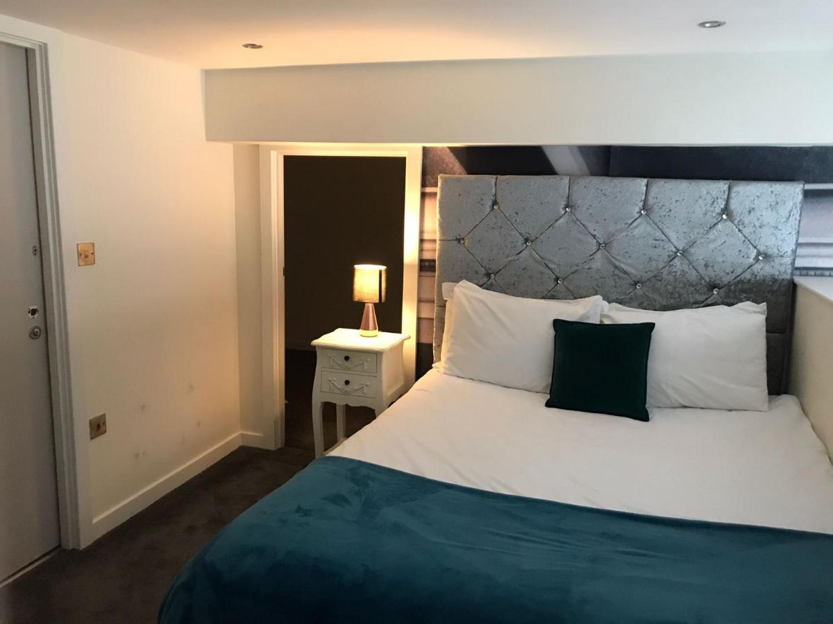 Luxe Near Albert Docks - 3 Graces - One - Business, Contract & Corporate Ready Apartment Liverpool
