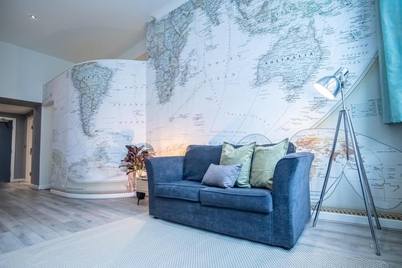 Luxe Near Albert Docks - 3 Graces - One - Business, Contract & Corporate Ready Apartment