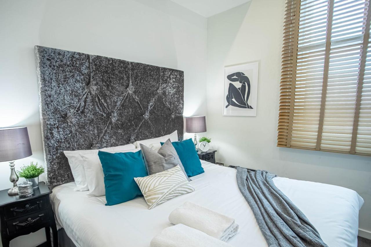 Luxe Near Albert Docks - 3 Graces - One - Business, Contract & Corporate Ready Liverpool