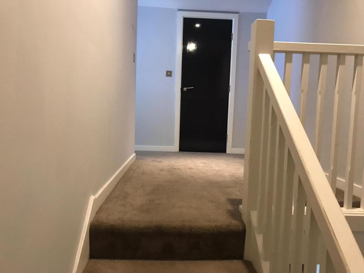 Apartment Luxe Near Albert Docks - 3 Graces - One - Business, Contract & Corporate Ready Liverpool