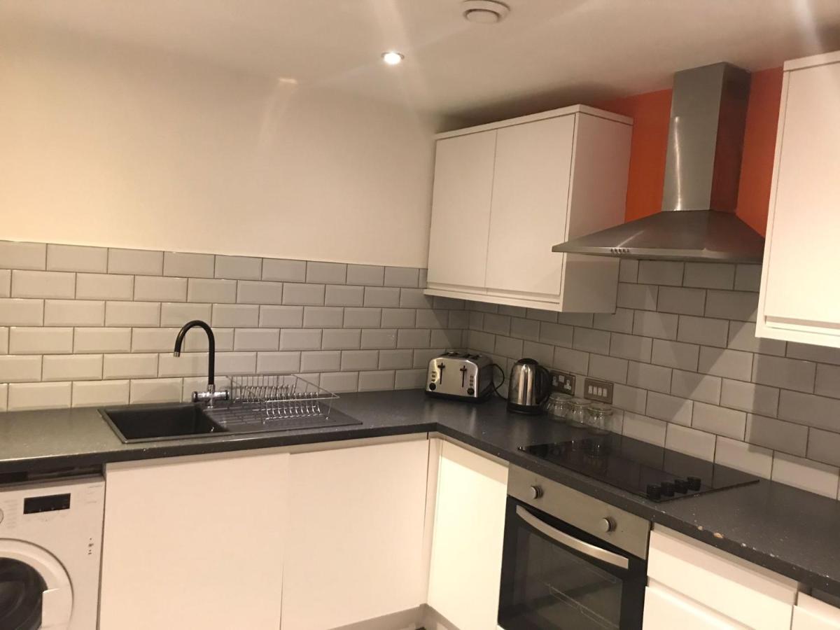 Luxe Near Albert Docks - 3 Graces - One - Business, Contract & Corporate Ready Liverpool
