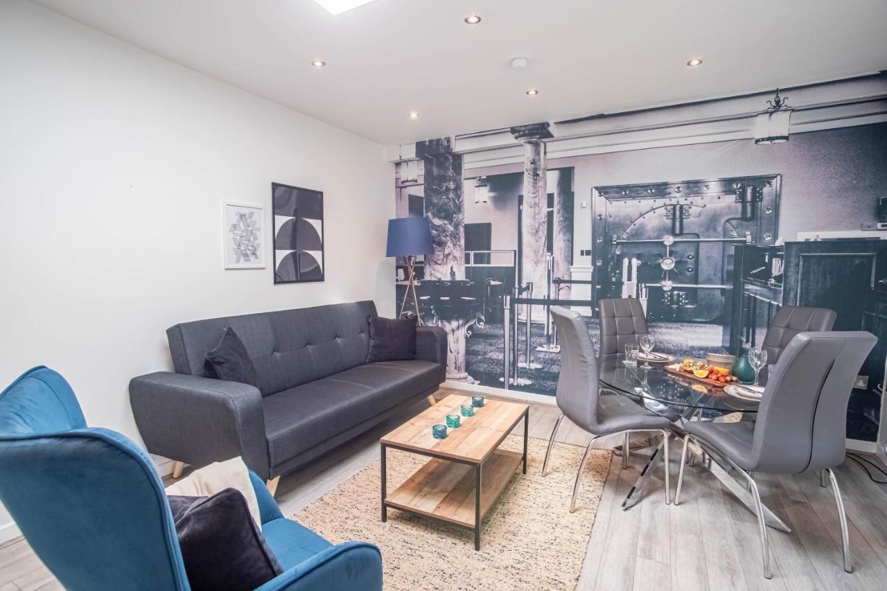 Luxe Near Albert Docks - 3 Graces - One - Business, Contract & Corporate Ready * Liverpool